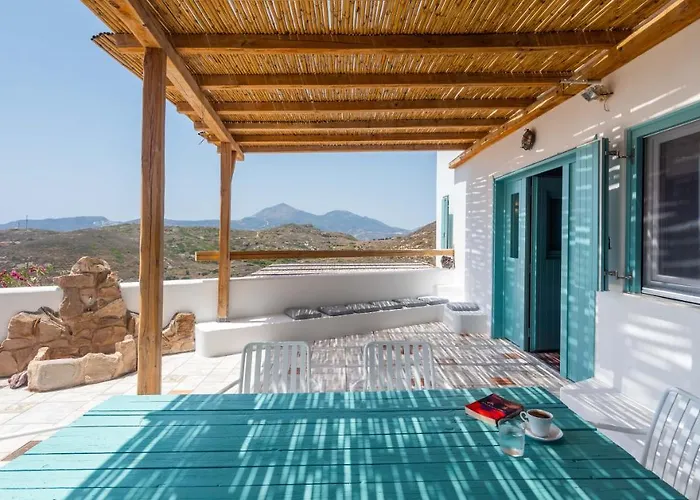 Pozolani House * Peran Triovasalos