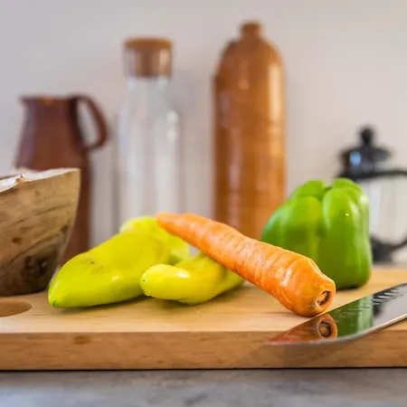 Pozolani House Semesterbostad *