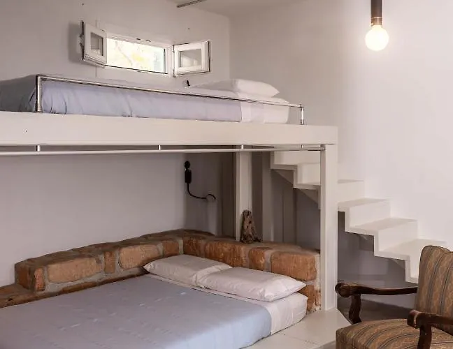 Pozolani House * Peran Triovasalos